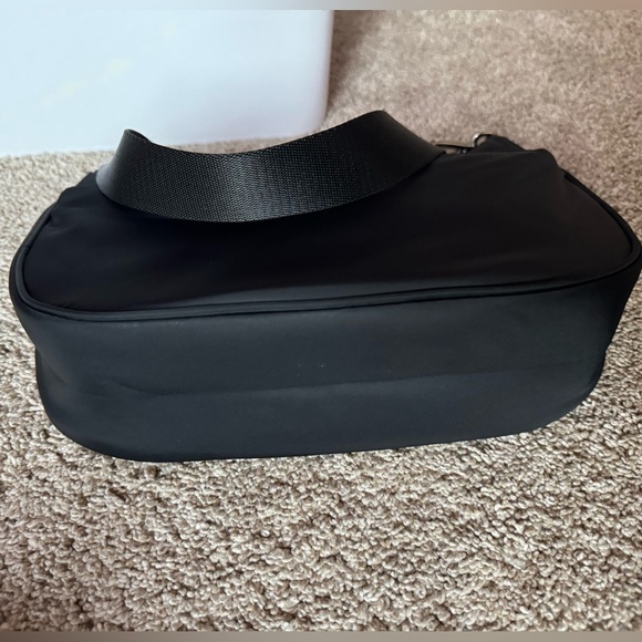 Lululemon Shoulder Bag - Picture 11 of 11